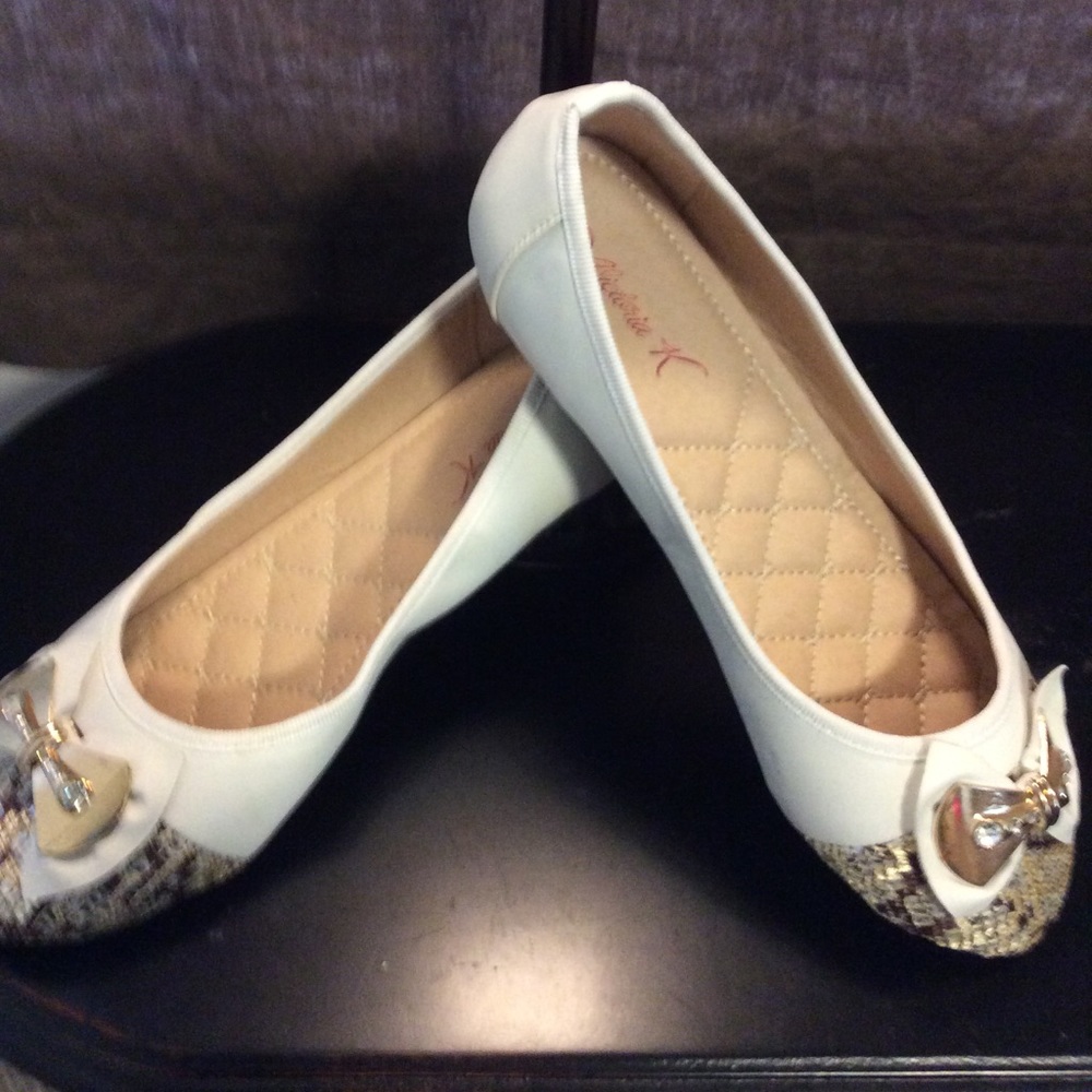 Ballet flats